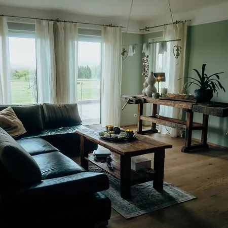 Holiday home Gaestehaus Goldgelb Uerzig